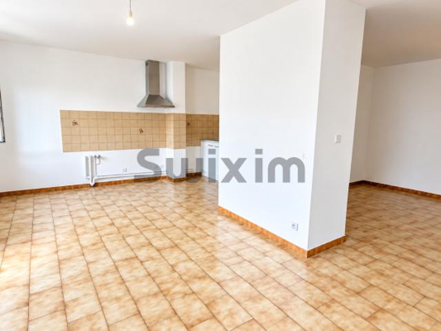 Nîmes Studio 1 pièce 37m2 avec beau potentiel locatif