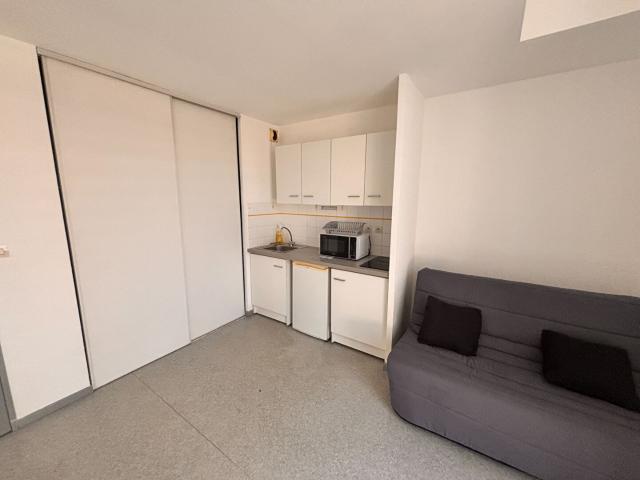 NIMES STUDIO 20.85M² MEUBLÉ ETUDIANT