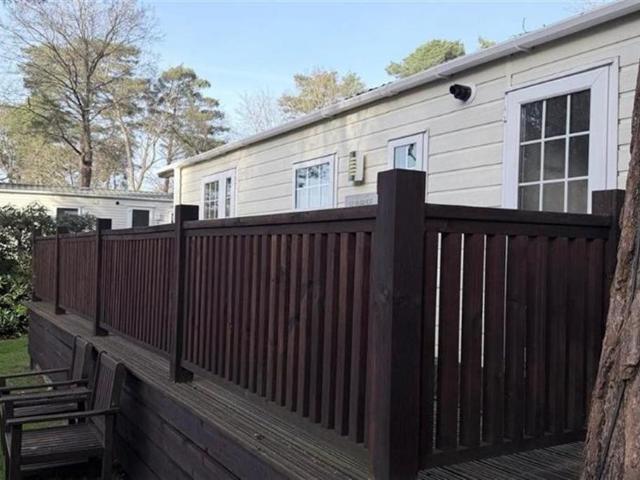 Nine Mile Ride, Wokingham RG40 2 bed house to rent £1,800 pcm £415 pw
