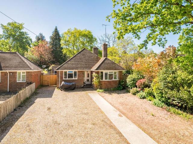 Nine Mile Ride, Finchampstead, Wokingham RG40, 3 bed bungalow to rent, £2,200 pcm | PrimeLocation