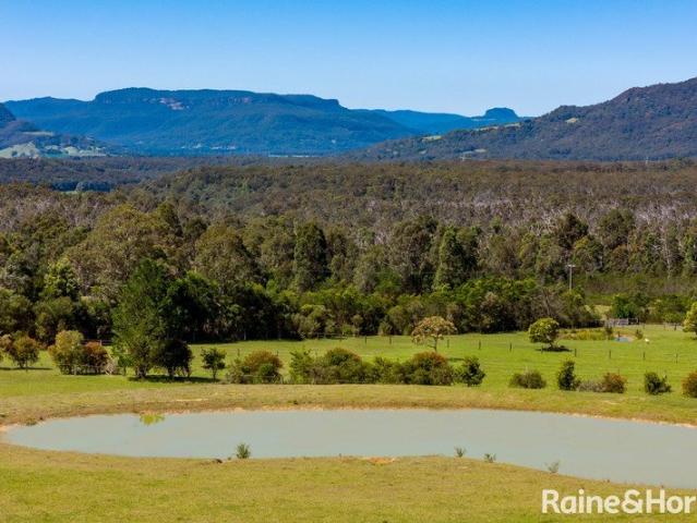 Nine Acres of Possibility, With Views to Take Your Breath Away