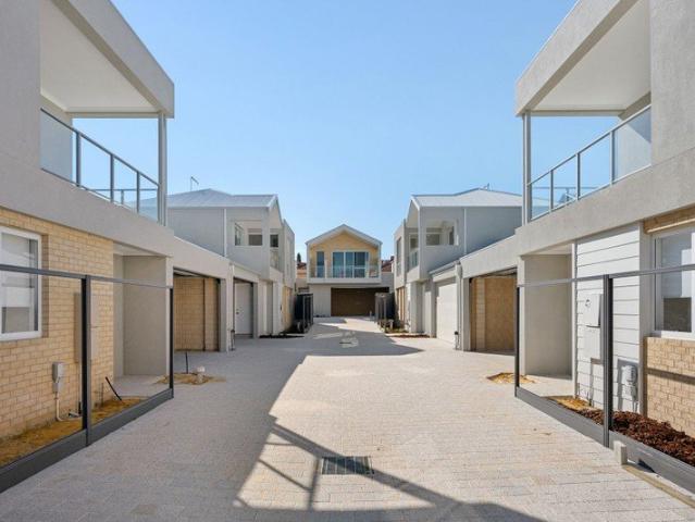 NINE BRAND NEW TOWNHOUSES | PREMIUM RIVERSIDE LIVING