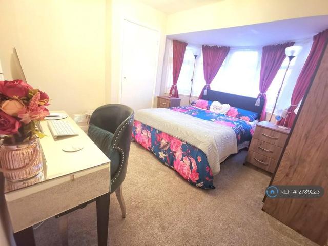 Nine Elms Lane, Wolverhampton, WV10 1 bed in a house share to rent £650 pcm £150 pw