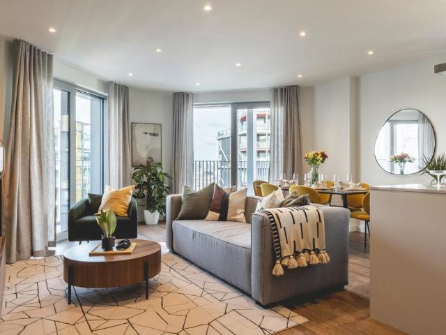 Nine Elms Lane, London SW11 1 bed flat to rent £3,665 pcm £846 pw