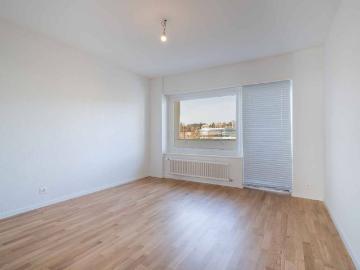 NINE! Sublime 4.5 room apartment of 138m2 with lake view