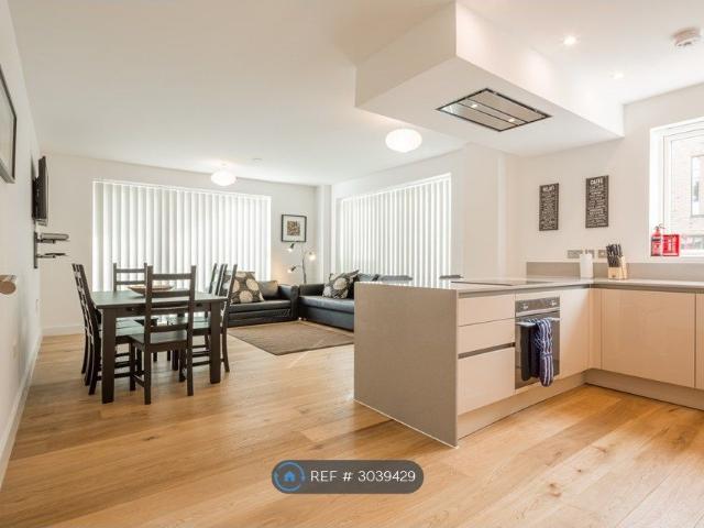 Nine Wells Road, Trumpington, Cambridge CB2, 2 bed flat to rent, £3,500 pcm | PrimeLocation