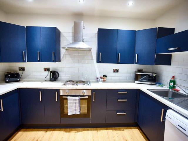 Ninja Warrior UK, L3, Liverpool, L24 8QB, United Kingdom | 6 bed apartment for rent #96995213 | Rentberry