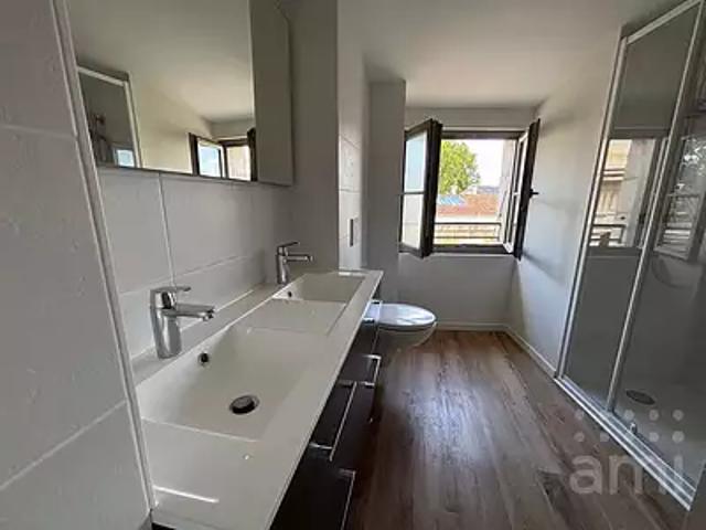 Niort 79000 Location appartement 2 pièces t2 au dernier étage