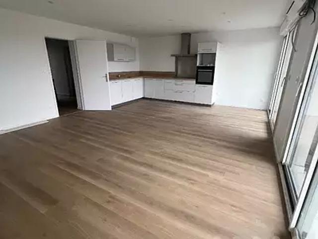 Niort 79000 Location appartement 3 pièces t3 au dernier étage