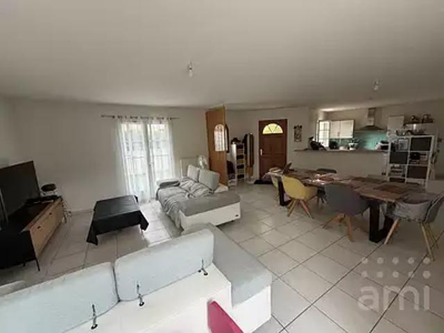 Niort 79000 Location maison 5 pièces t5 au dernier étage terrasse