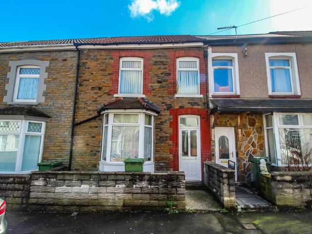 Niagara Street, Pontypridd CF37 5 bed house to rent £1,650 pcm £381 pw