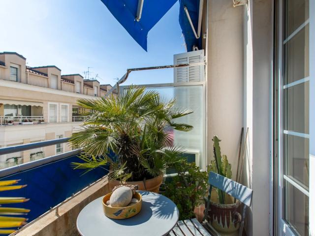 Nice Musiciens, grand et superbe 2/3 pièces rénové et climat. 74m² Nice