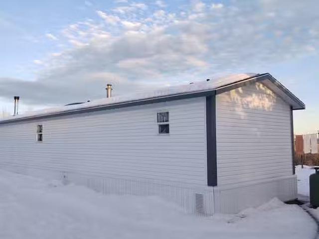 Nice mobile home for sale. $140,000 Needs to be moved