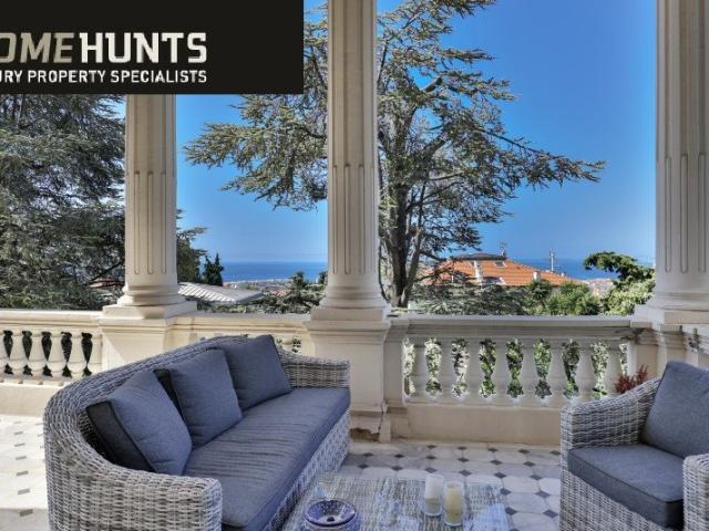 NICE MONT BORON: 291m² Nice