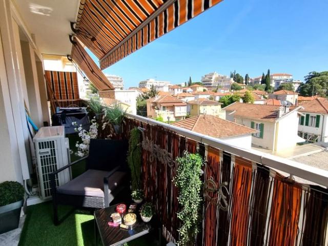 Nice Nord Villa ARSON Bel apparement 2 pièces de 55 m2 en étage avec terrasse, calme, Expo Sud, Belle vue dégagée