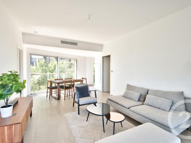 Nice Ouest: Appartement 3 pièces avec terrasse et vue mer. 69m² Nice