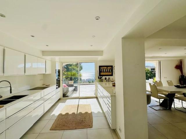 NICE OUEST FABRON proche centre ville Appartement Villa 340 M2