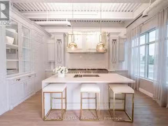 Just in! A117 200 Mostar Street, Whitchurch Stouffville, ON.