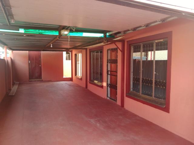 Nice and Very Nice House To Rent in Rosslyn, Akasia