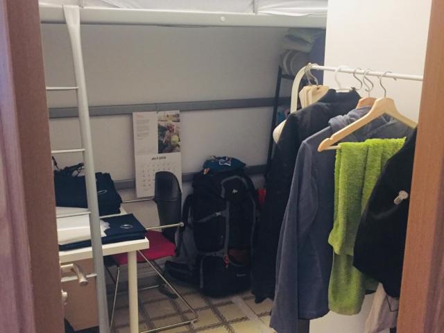 Nice and cosy single bedroom in Hostafrancs