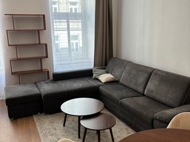 Nice and pretty suite, Vienna Amsterdam Apartments for Rent