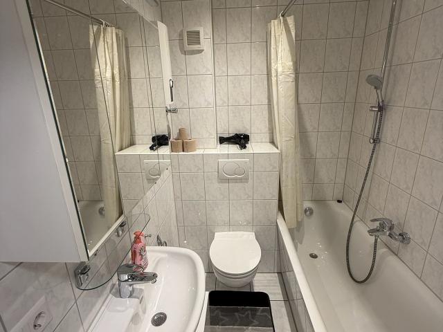 Nice and quiet studio apartment in a central location, Karlsruhe Amsterdam Apartments for Rent