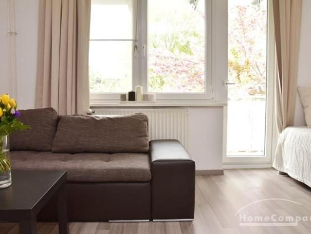 Nice Apartment with balcony, close to Continental