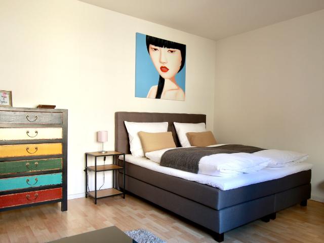 Nice apartment with balcony at Rathenauplatz, Koln Amsterdam Apartments for Rent