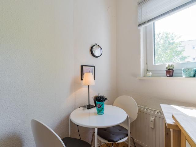 Nice apartment in Wilmersdorf Prager Platz, Berlin Amsterdam Apartments for Rent