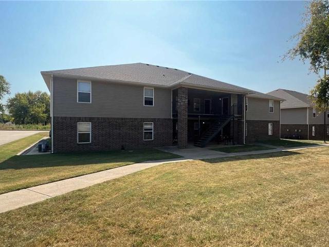 Nice Apartments in Centerton 2 Bedroom Apartment for Rent at 215 Sadie Ln, Centerton, AR 72719
