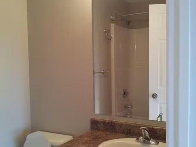 Cheap _Armstrong House III_805 88 Ave_DC II_V1G 0A8 Upper 8.