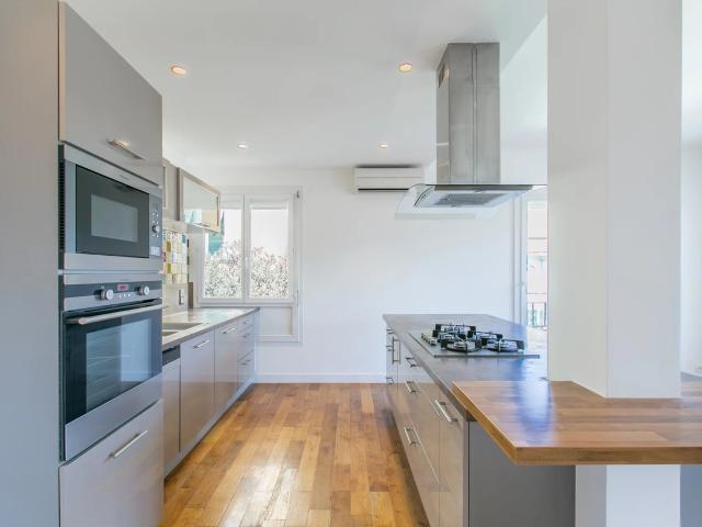 Nice Bas Cimiez, superbe duplex avec terrasse, cave et garag. 79m² Nice
