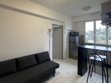 Appartement à louer à Grosso - Cuisine équipée