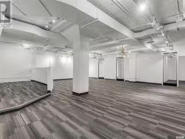 Deal! BNd Avenue, Saskatoon, SK, S7K 2C7 commercial for leas.