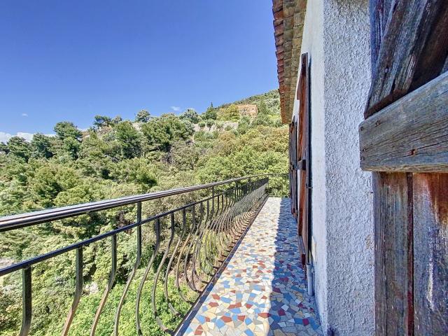 Nice – Boulevard de l'Observatoire – Grande maison familiale. 213m² Nice