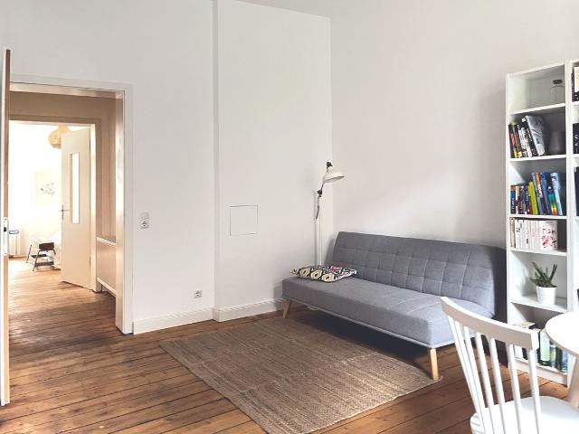 Nice, bright suite located in Dortmund Kreuzviertel, Westfalenhalle, Dortmund Amsterdam Apartments for Rent