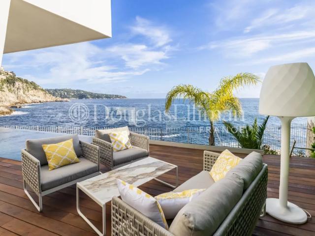 NICE CAP DE NICE Exceptionnelle propriété pieds dans l'e. 247m² Nice