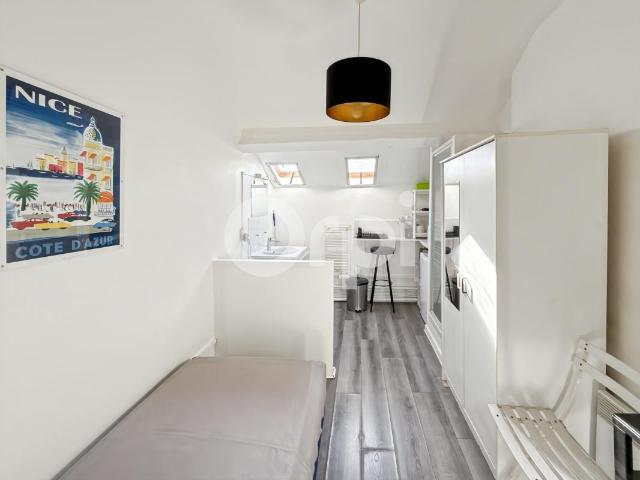 NICE Carré d'Or Studette 9,35m² dernier étage