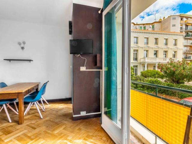 nice centre studio meuble