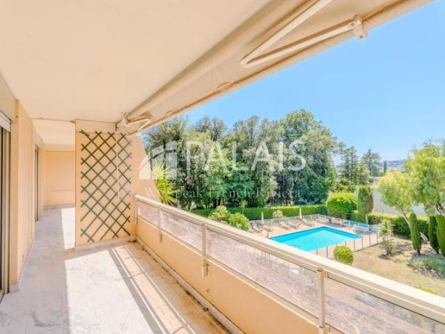 NICE CIMIEZ 4 PIECES TOP FLOOR SOLARIUM