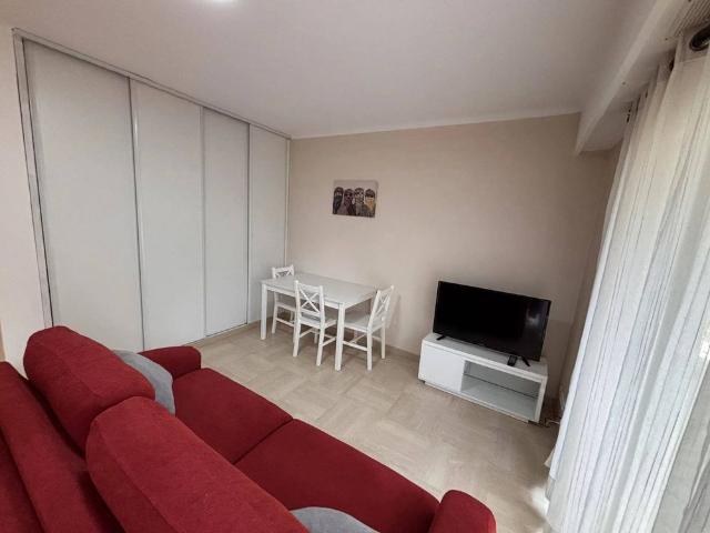 NICE CIMIEZ 2 PIECES MEUBLE TERRASSE CAVE