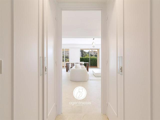 Nice Cimiez / Avenue Georges V: Appartement Traversant / R. 72m² Nice