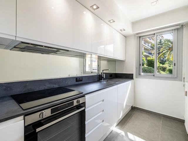 Nice – Cimiez – Magnifique 2 pièces avec terrasse, entièreme. 50m² Nice