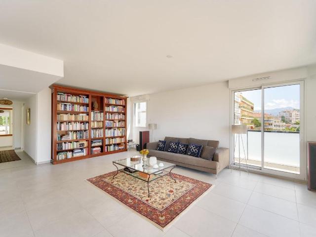 Nice Cimiez Rare Toit terrasse avec espace de vie de 152. 152m² Nice
