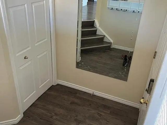 Nice Clean 3 bed room upper floor