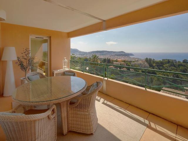 Nice Corniche Bellevue – 3 pièces de standing avec terrasse. 79m² Nice