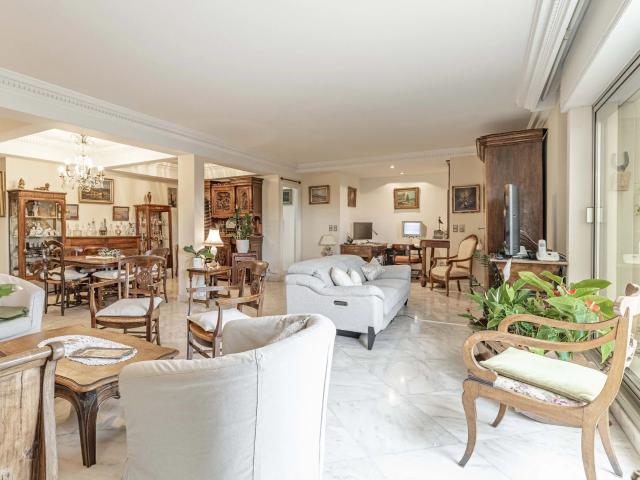 Nice Dubouchage Superbe 3/4 pièces au dernier étage avec. 127m² Nice