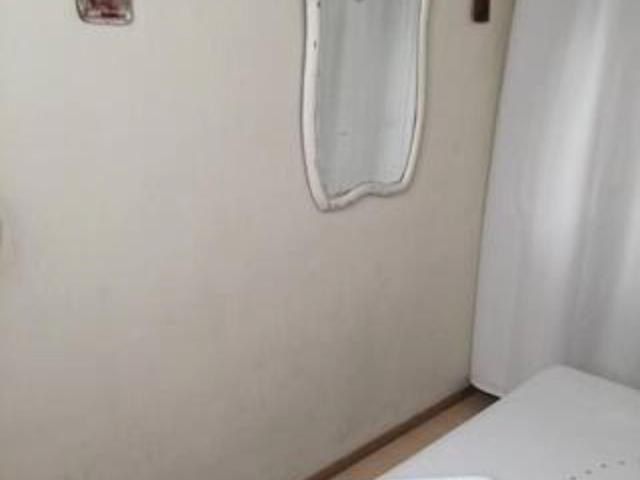 Nice double bedroom in Barcelona city centre only women can apply