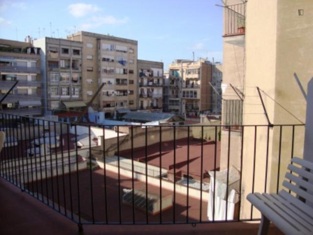Nice double bedroom in St Antoni