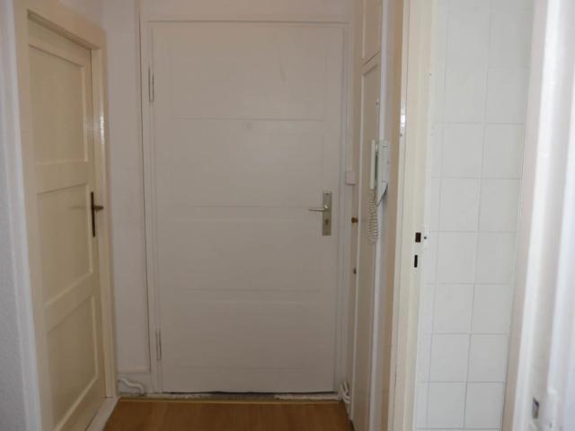 Nice double bedroom in 3 bedroom apartment